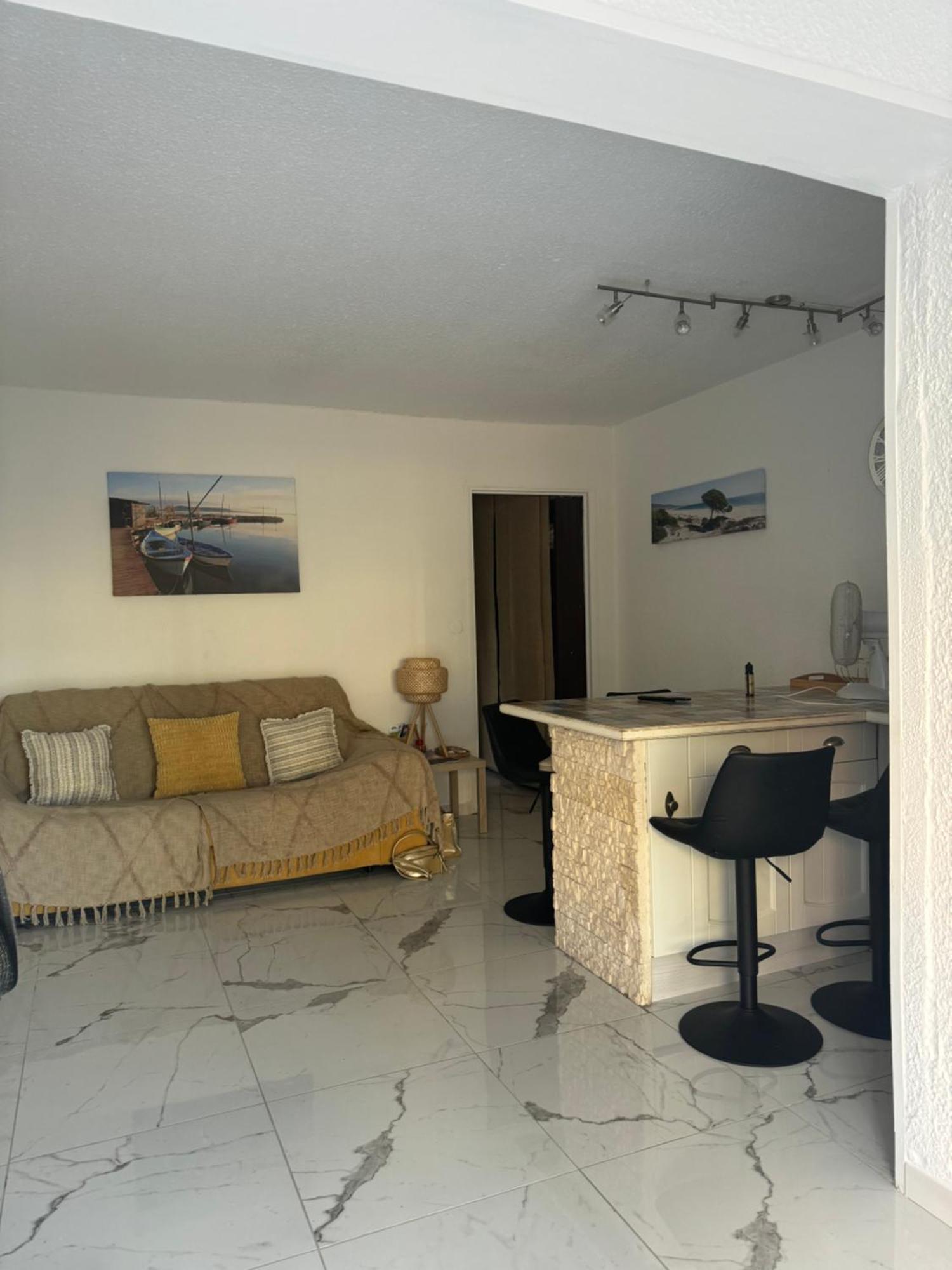 Grand Studio Cabine Proche Plage Et Port 格吕桑 外观 照片