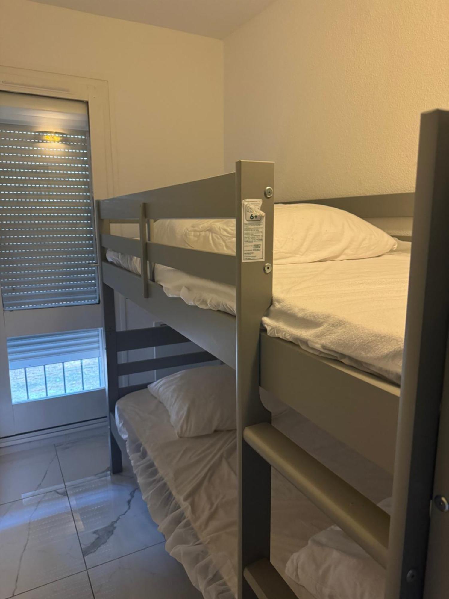 Grand Studio Cabine Proche Plage Et Port 格吕桑 外观 照片